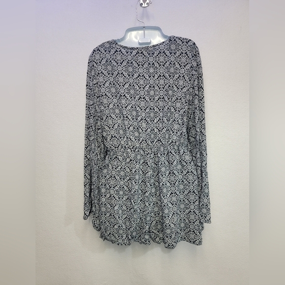 ONE THE LAND Hold Your Breathe Romper Women's Size Medium Floral Long Sleeve - Picture 11 of 14